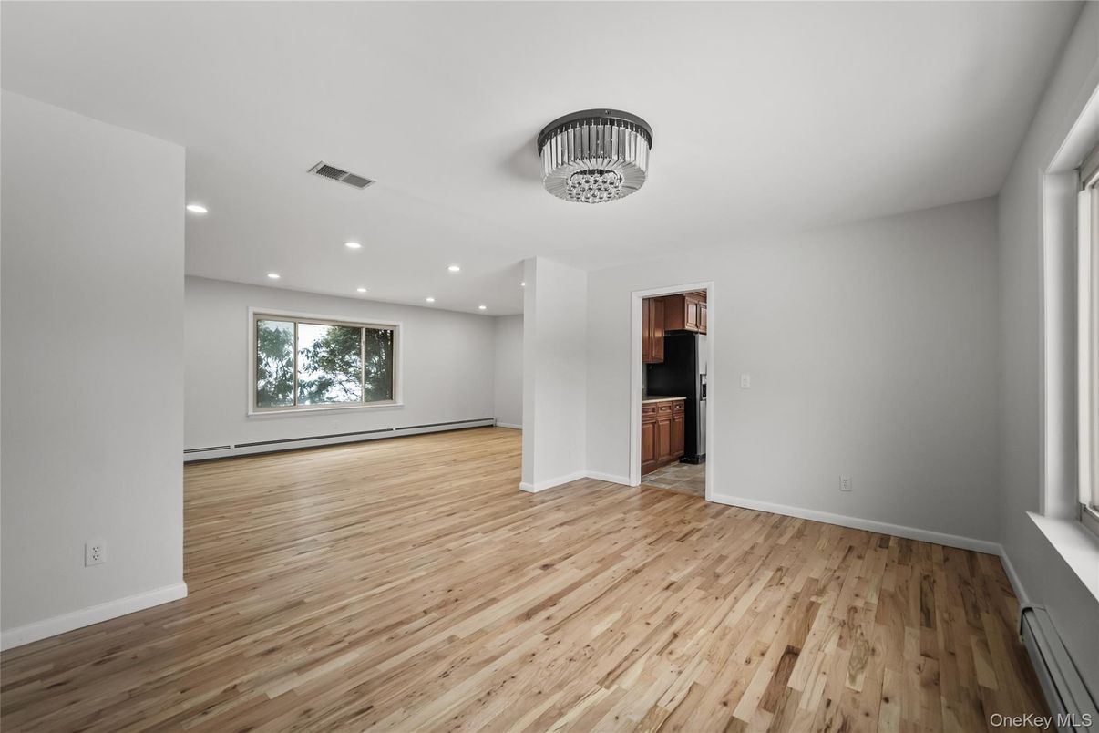 Chandelier, Empty room, Interior, Recessed Lighting, Wood Texture Flooring