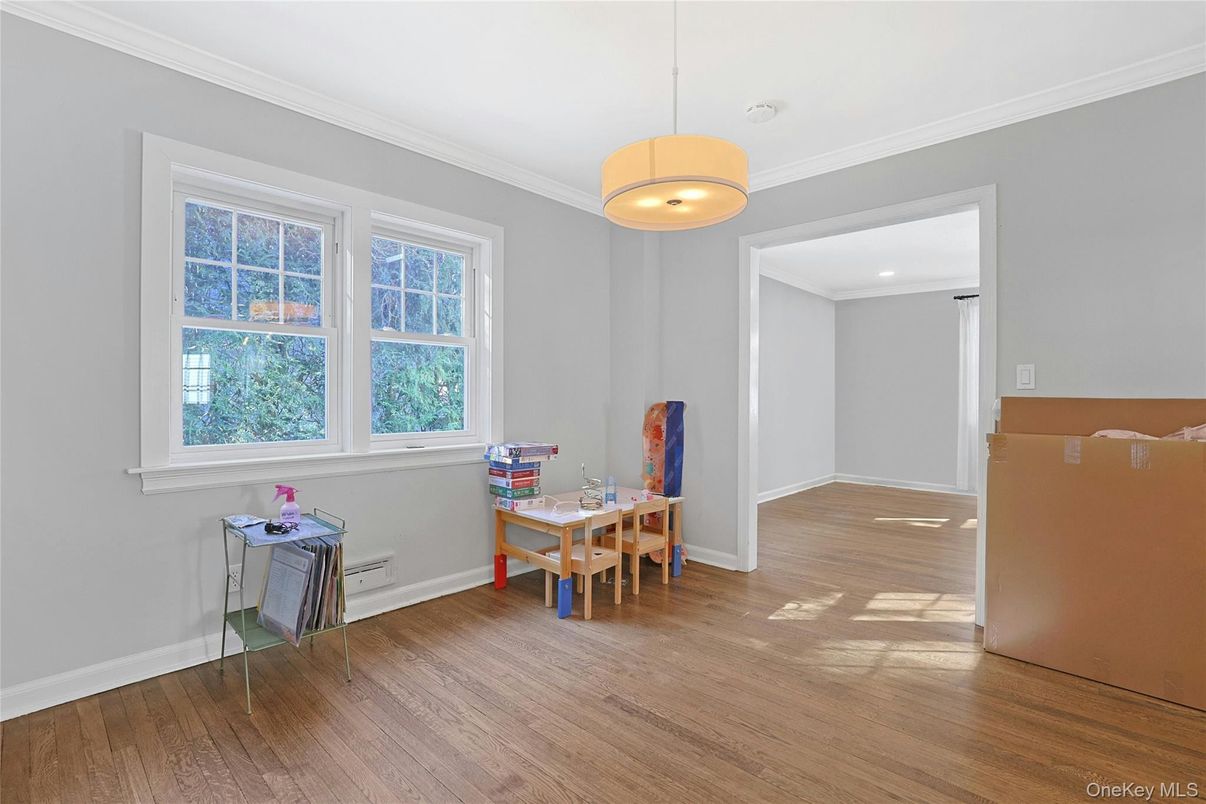Dining room, Interior, Pendant Lights, Recessed Lighting, Wood Texture Flooring