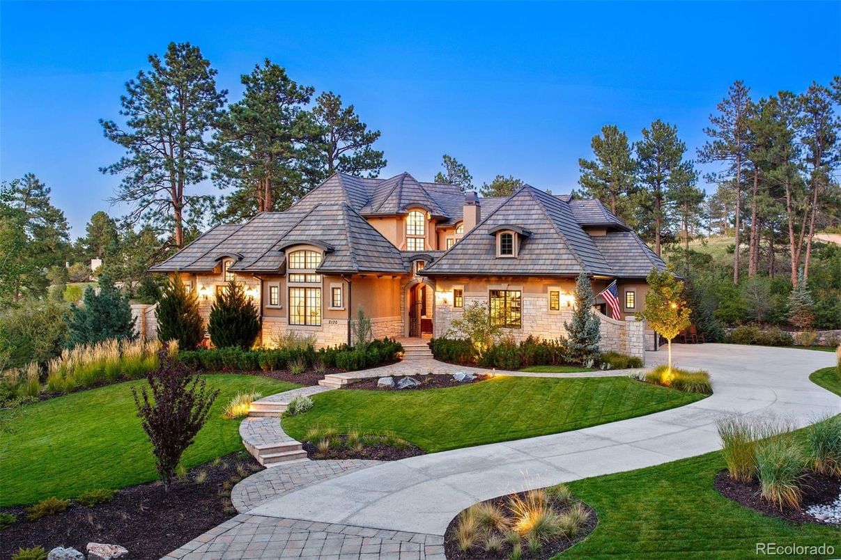 Backyard, Exterior, Facade, French Provincial