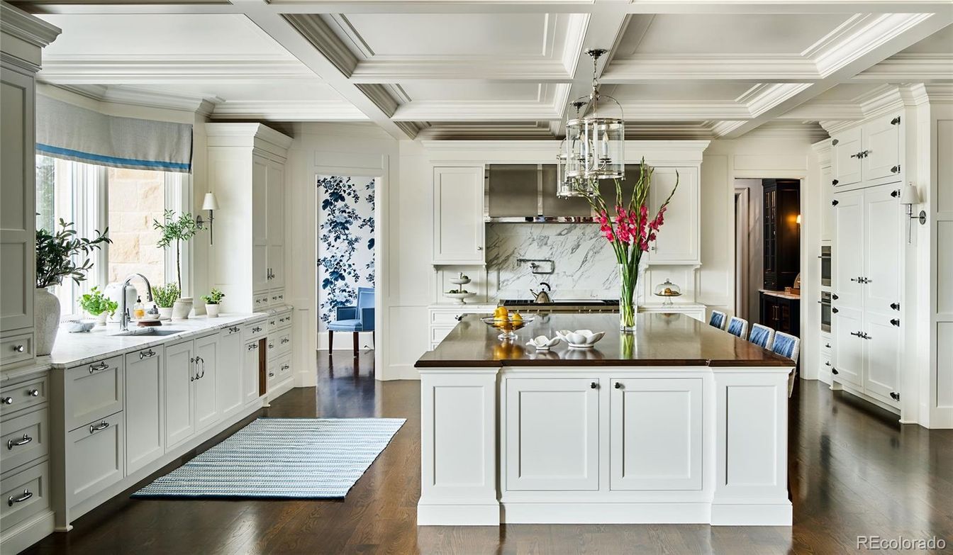 Interior, Kitchen, Pendant Lights, Wood Texture Flooring