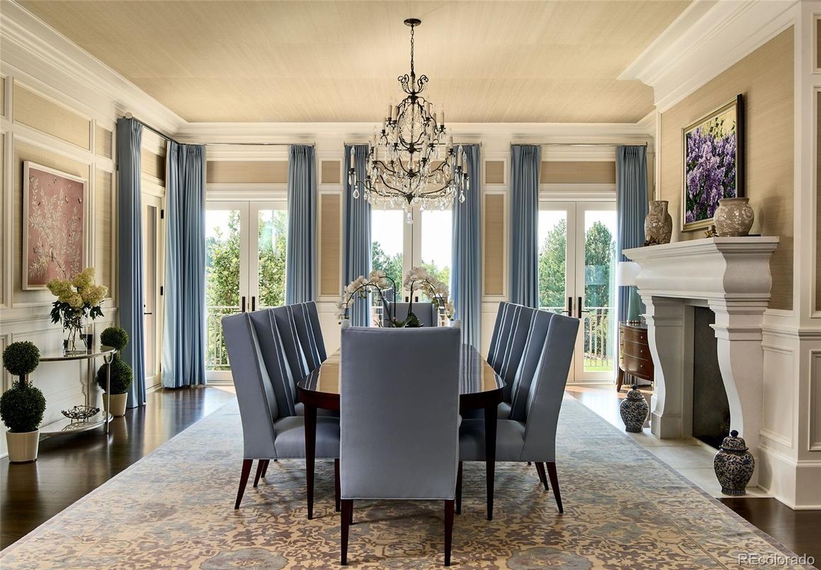 Chandelier, Dining room, Fireplace, Interior, Wood Texture Flooring