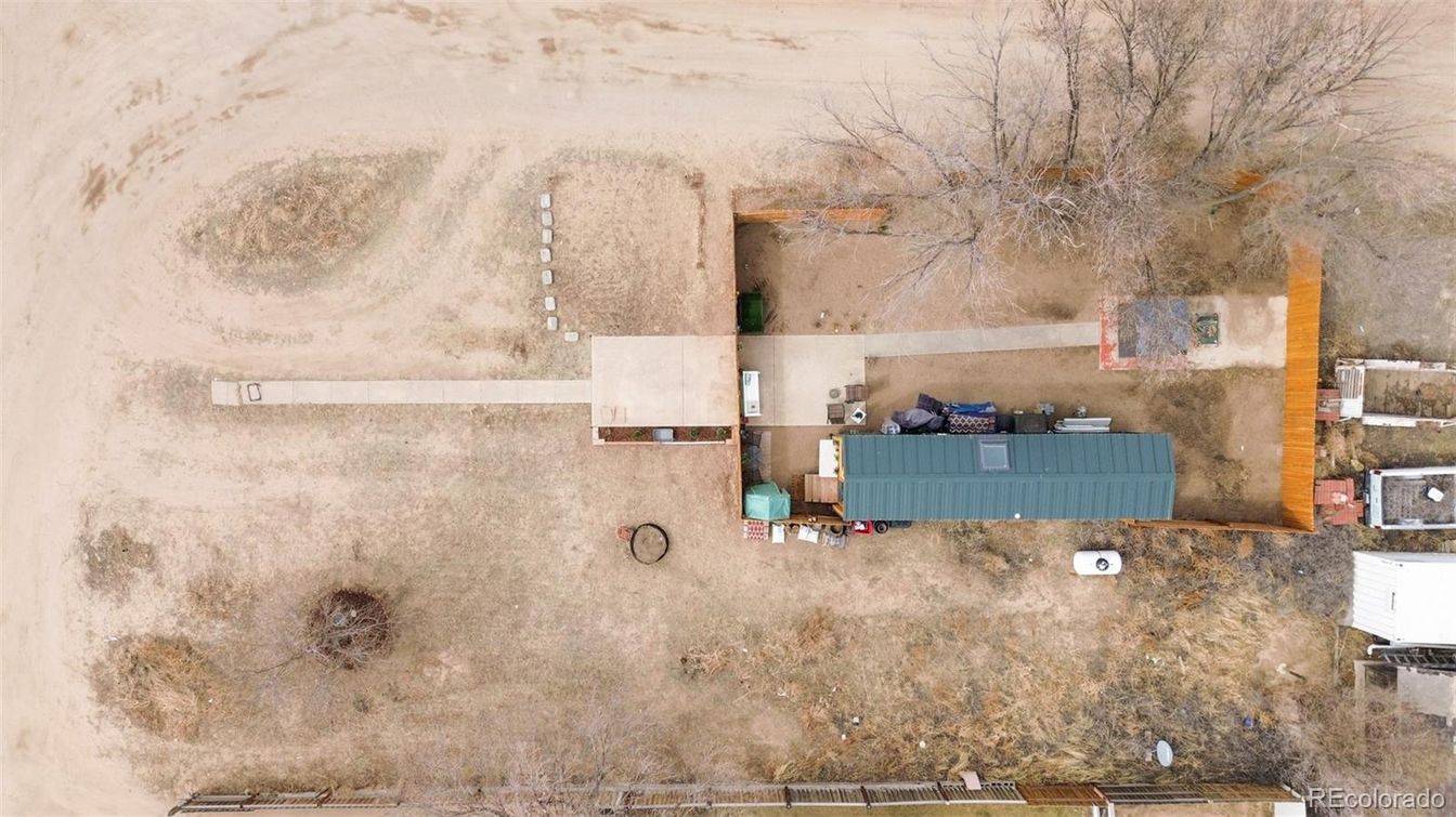 Exterior, Drone