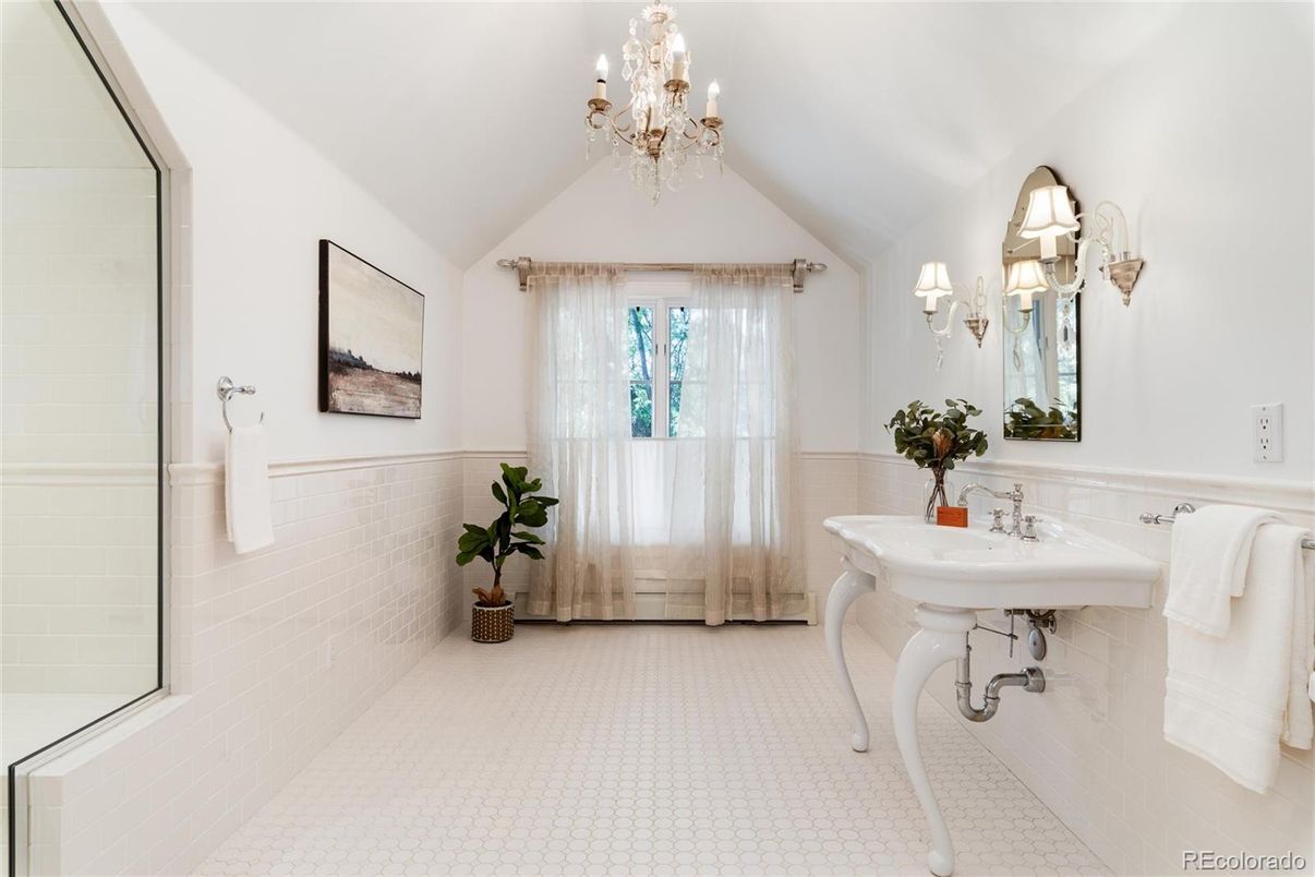 Bathroom, Chandelier, Interior
