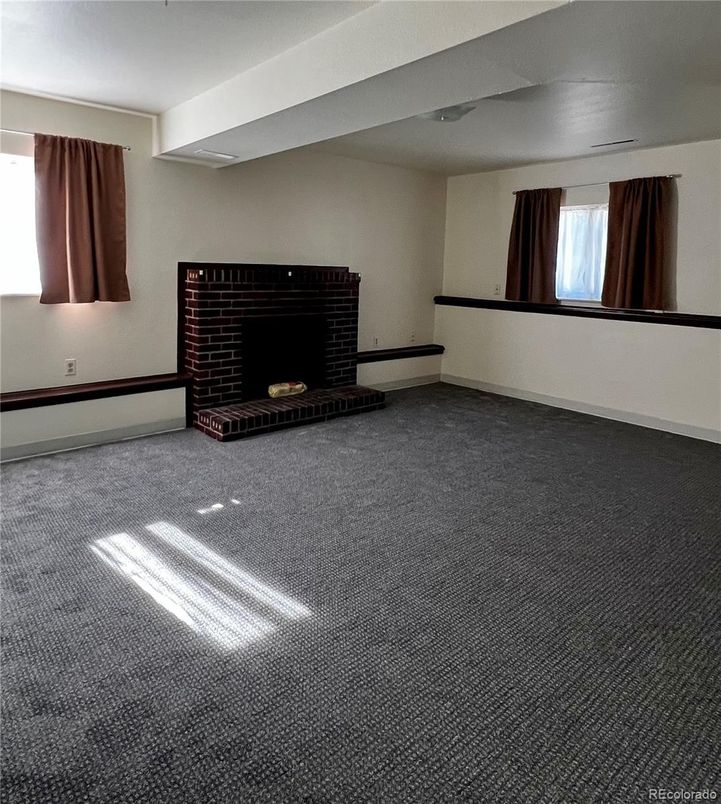 Empty room, Fireplace, Interior