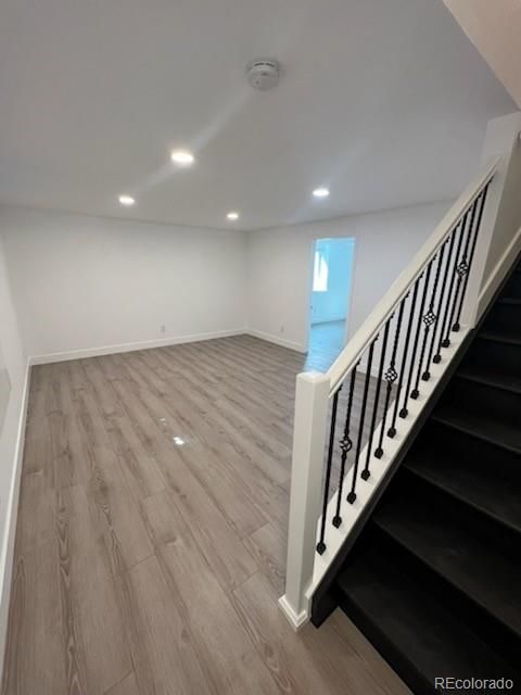 Empty room, Interior, Recessed Lighting, Wood Texture Flooring