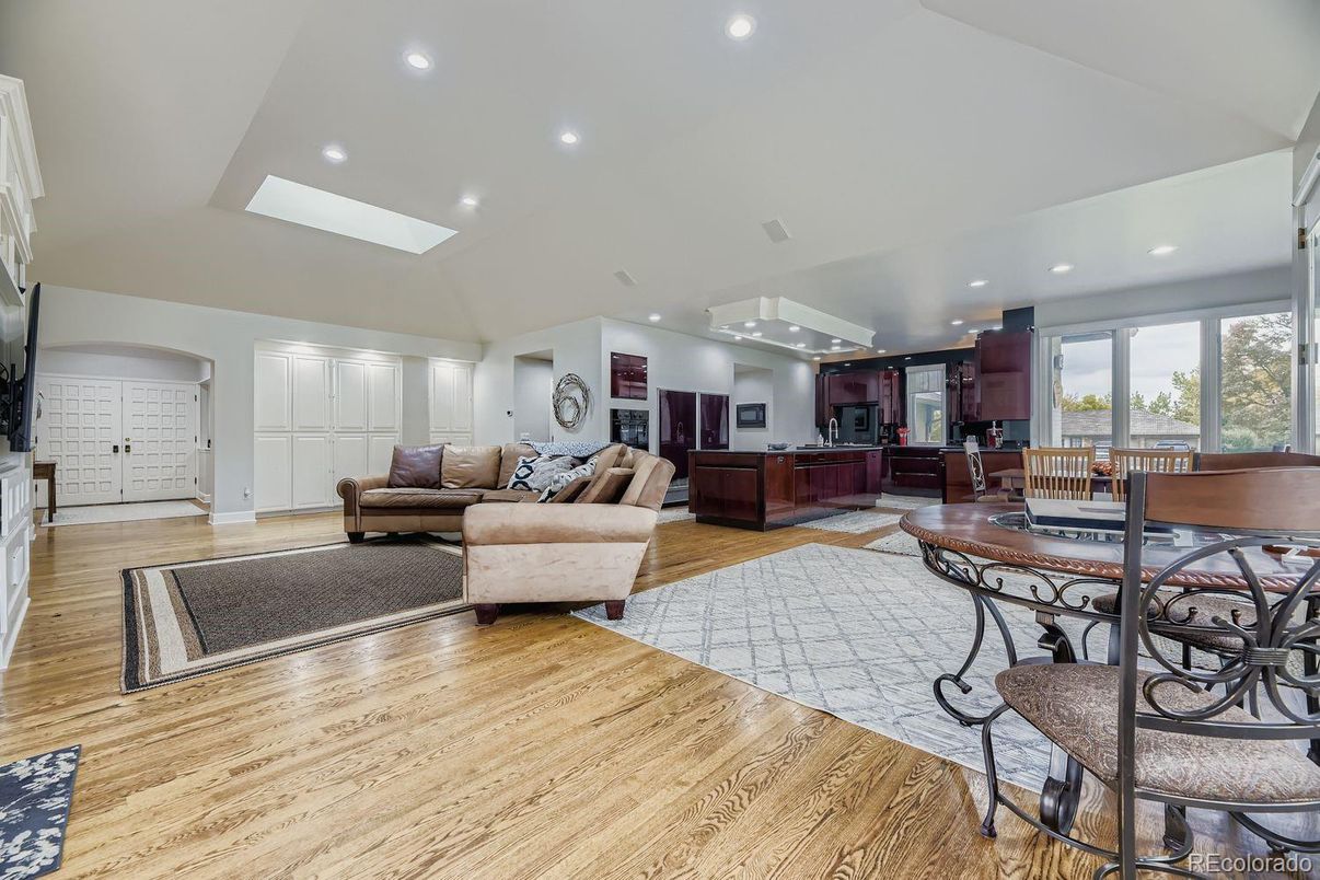 Dining room, Interior, Living room, Recessed Lighting, Wood Texture Flooring