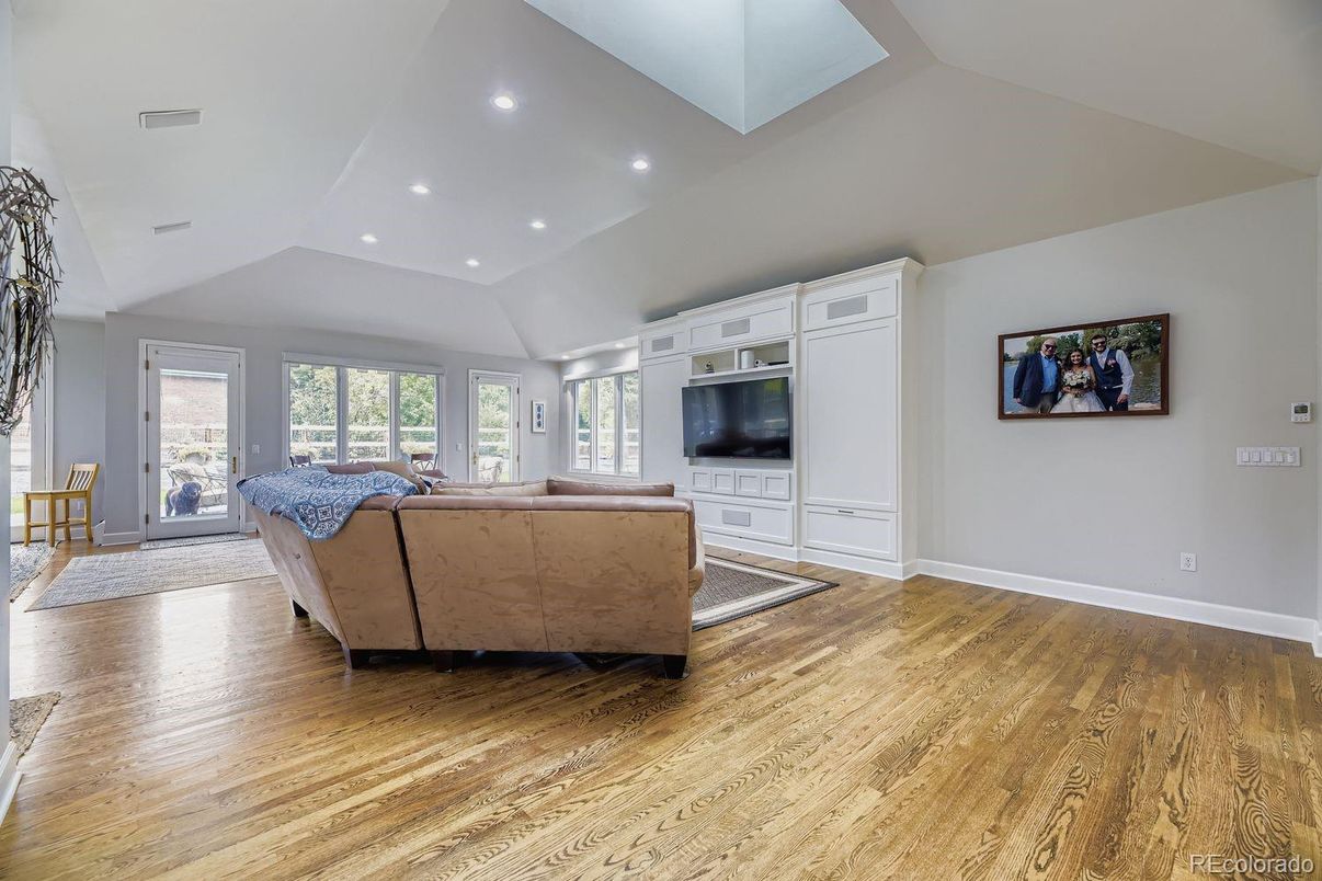 Interior, Living room, Recessed Lighting, Wood Texture Flooring