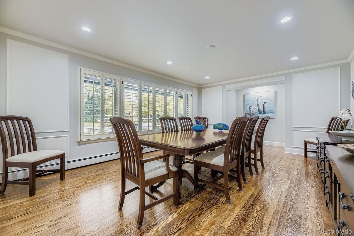 Dining room, Interior, Recessed Lighting, Wood Texture Flooring