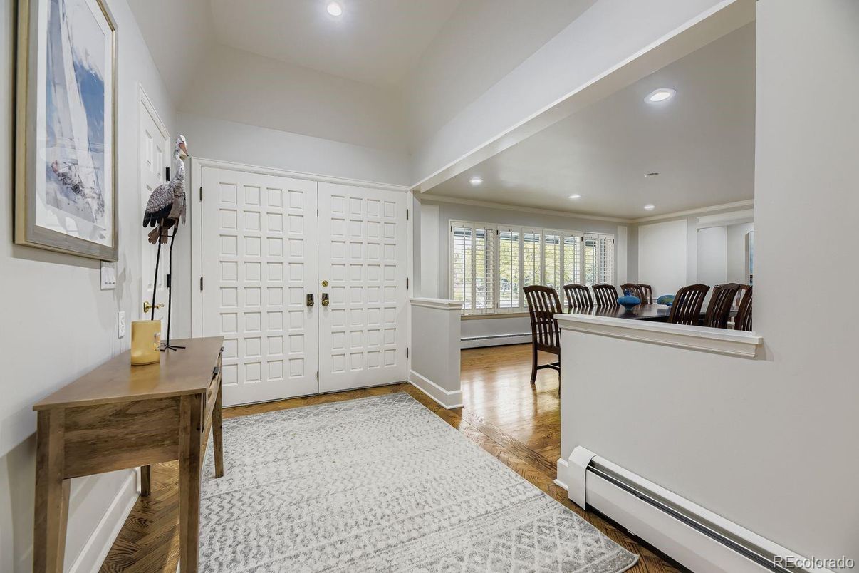 Interior, Recessed Lighting, Wood Texture Flooring