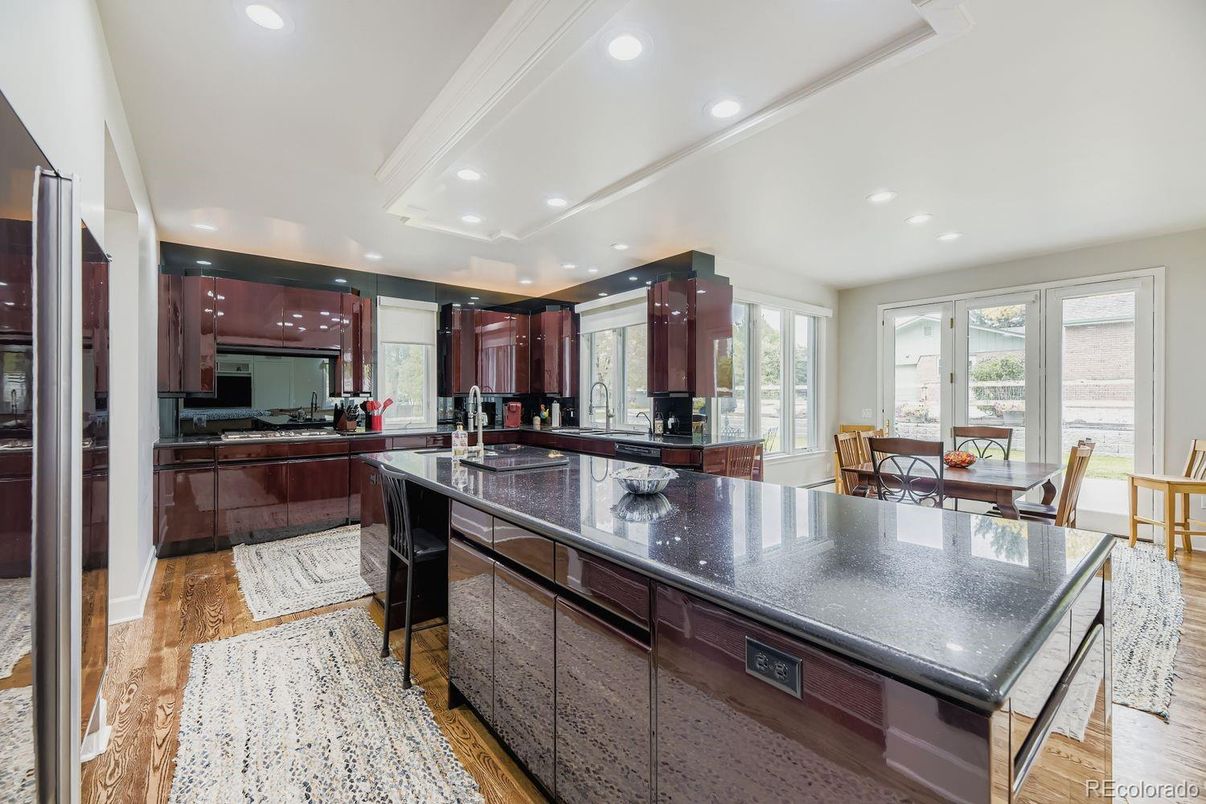 Dining room, Interior, Kitchen, Recessed Lighting, Wood Texture Flooring
