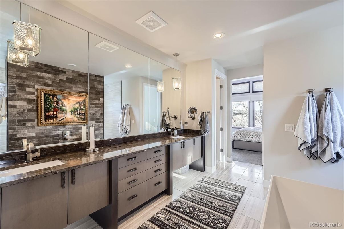 Bathroom, Dual Sink Vanities, Interior, Pendant Lights, Recessed Lighting