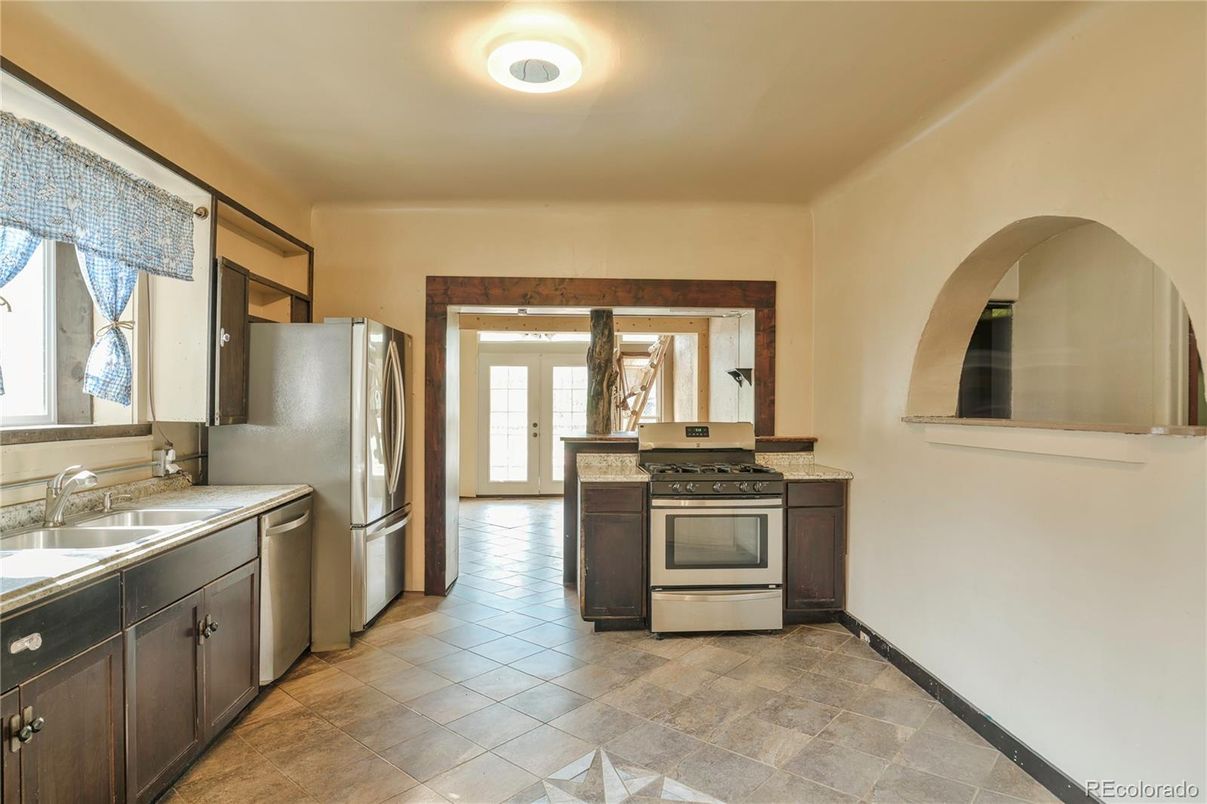 Interior, Kitchen, Stainless Steel Appliances