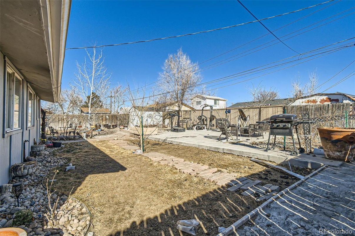 Backyard, Exterior