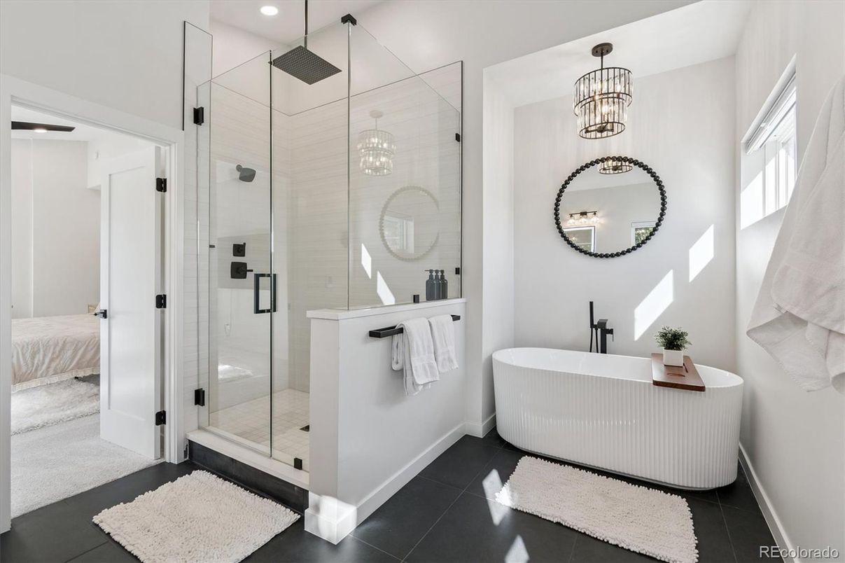 Bathroom, Free Standing Baths, Glass Shower, Interior, Pendant Lights, Recessed Lighting