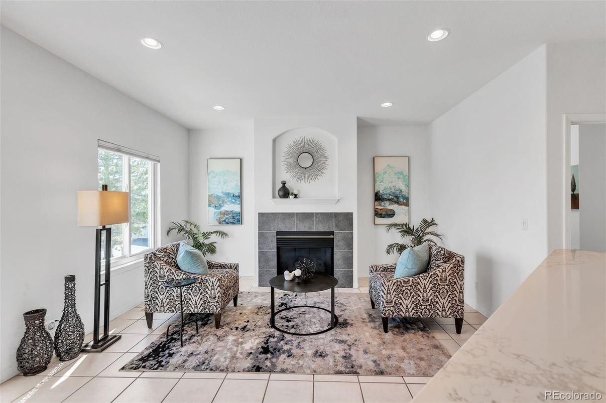 Fireplace, Interior, Living room, Recessed Lighting