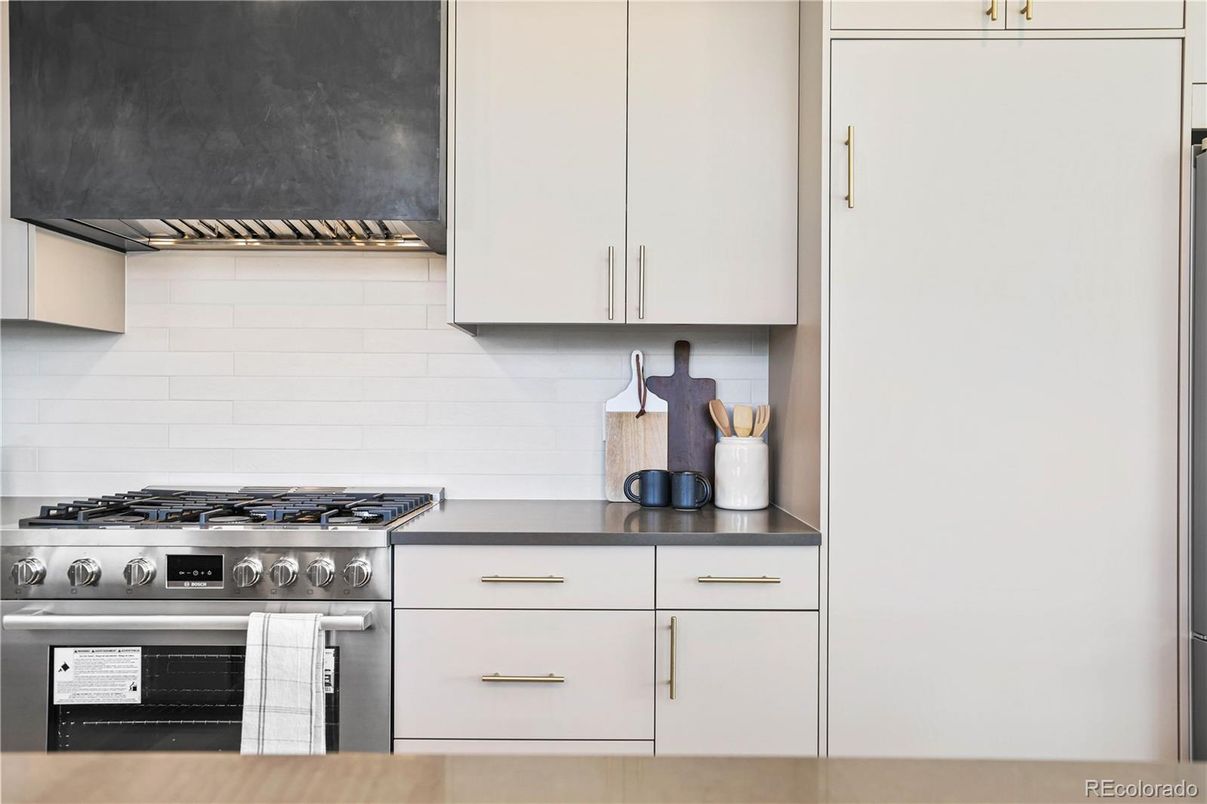 Interior, Kitchen, Stainless Steel Appliances