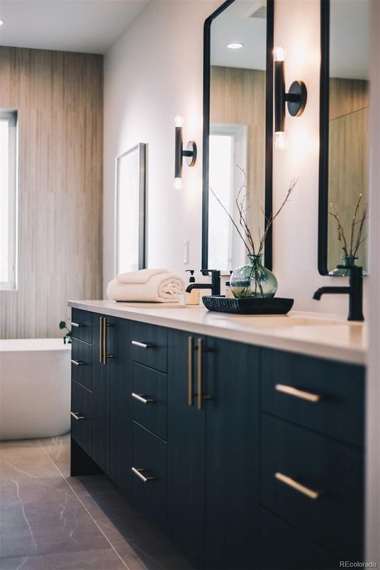 Bathroom, Dual Sink Vanities, Free Standing Baths, Interior, Recessed Lighting