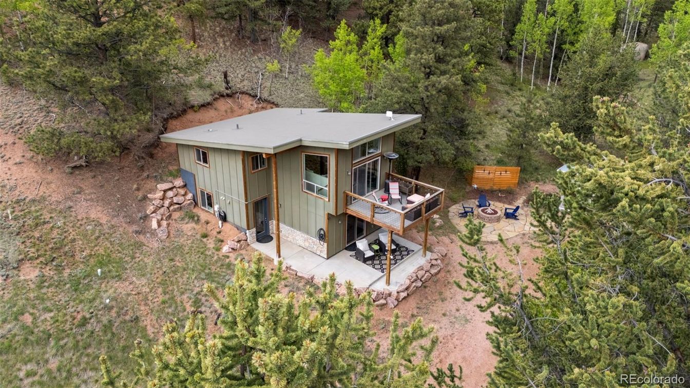 Exterior, Drone