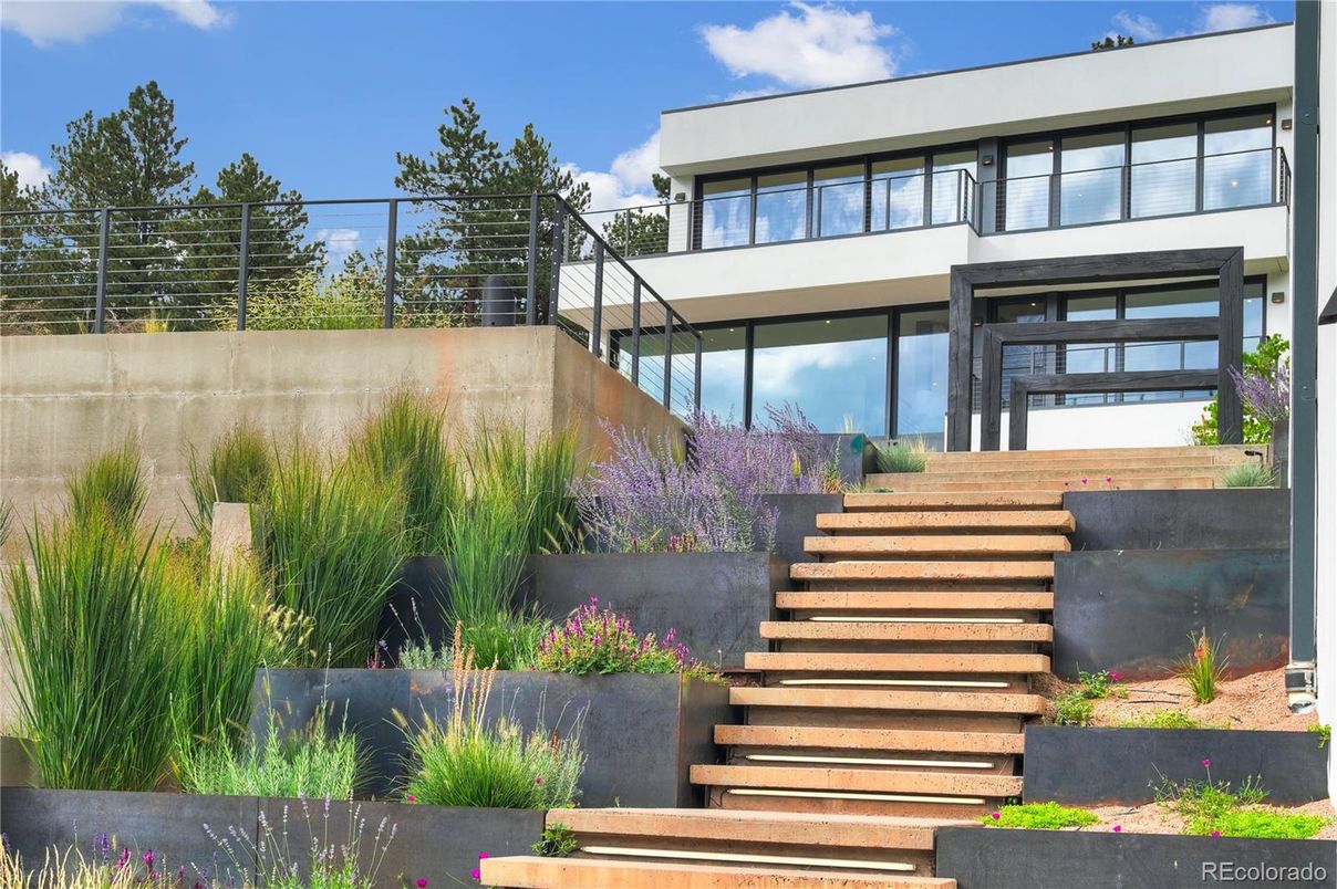 Attached, Exterior, Facade, Modern