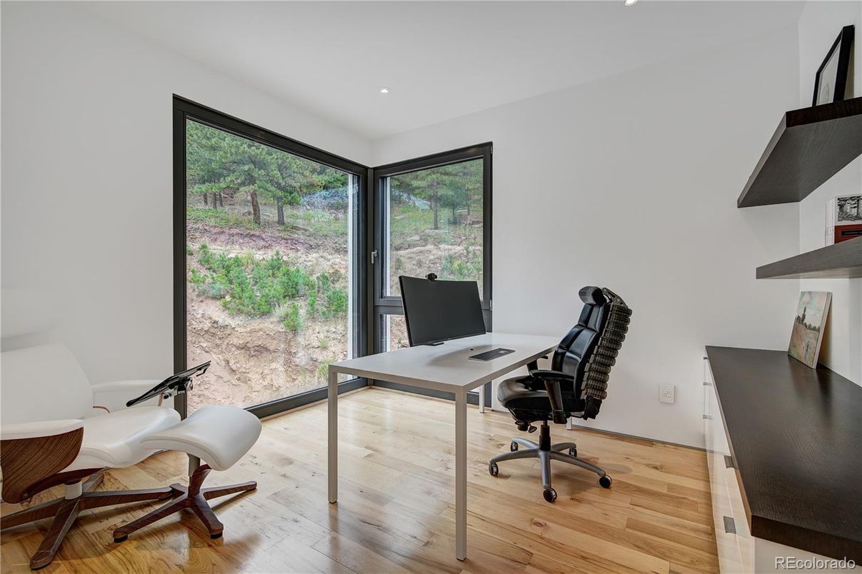 Home Office, Interior, Recessed Lighting, Wood Texture Flooring