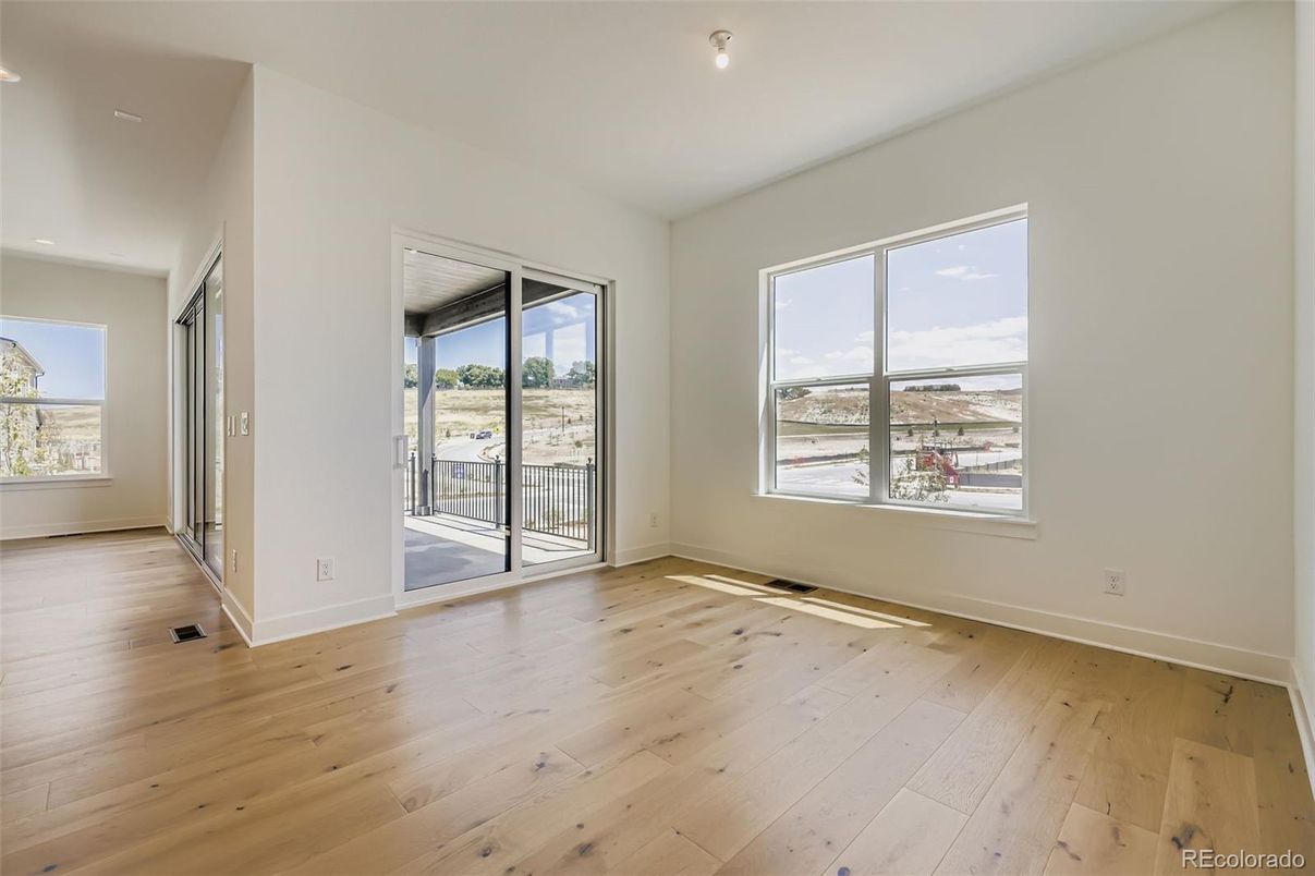 Empty room, Interior, Water, Wood Texture Flooring