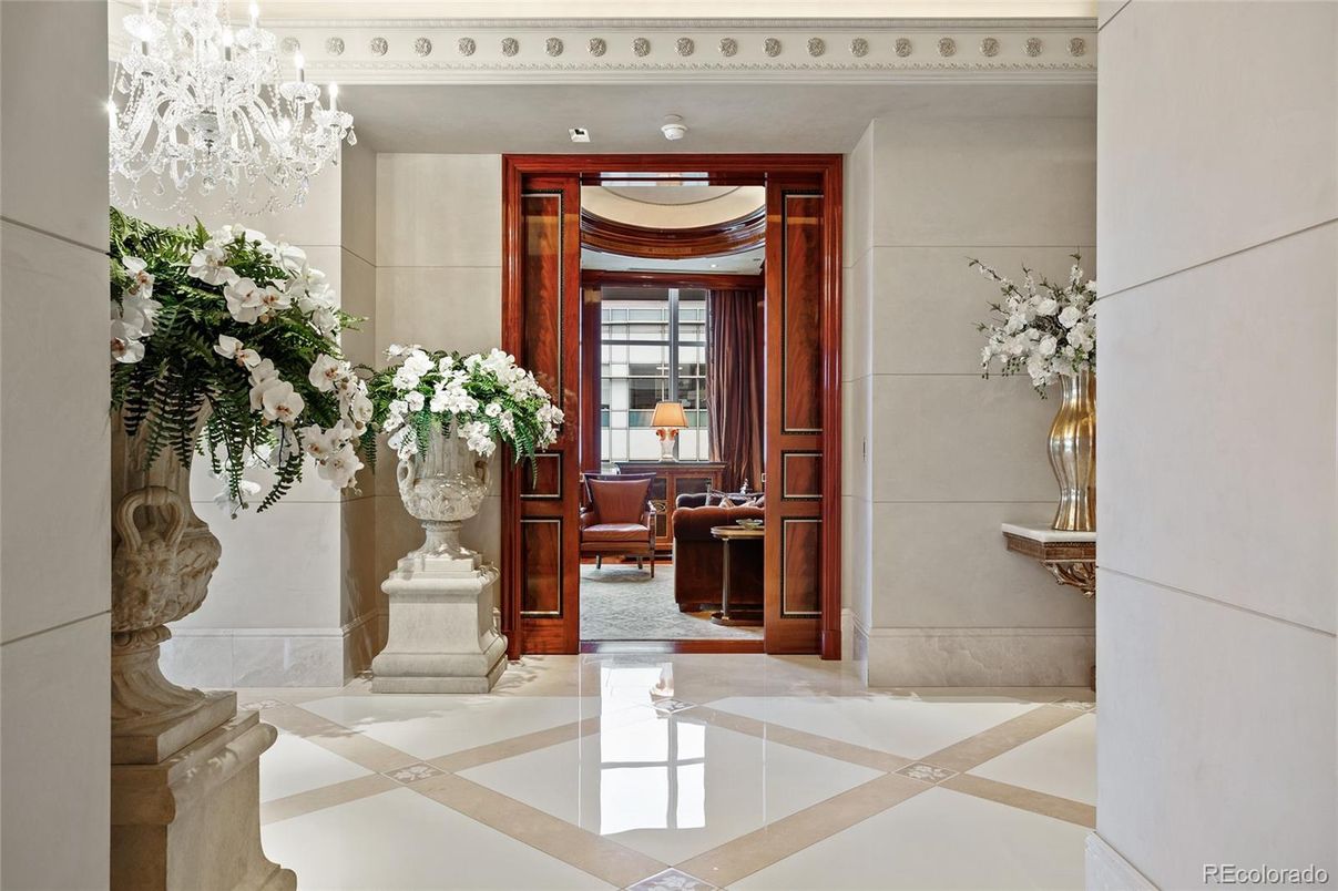 Chandelier, Interior