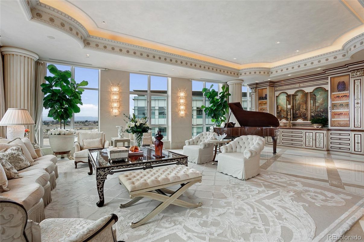 Interior, Living room, Piano, Recessed Lighting