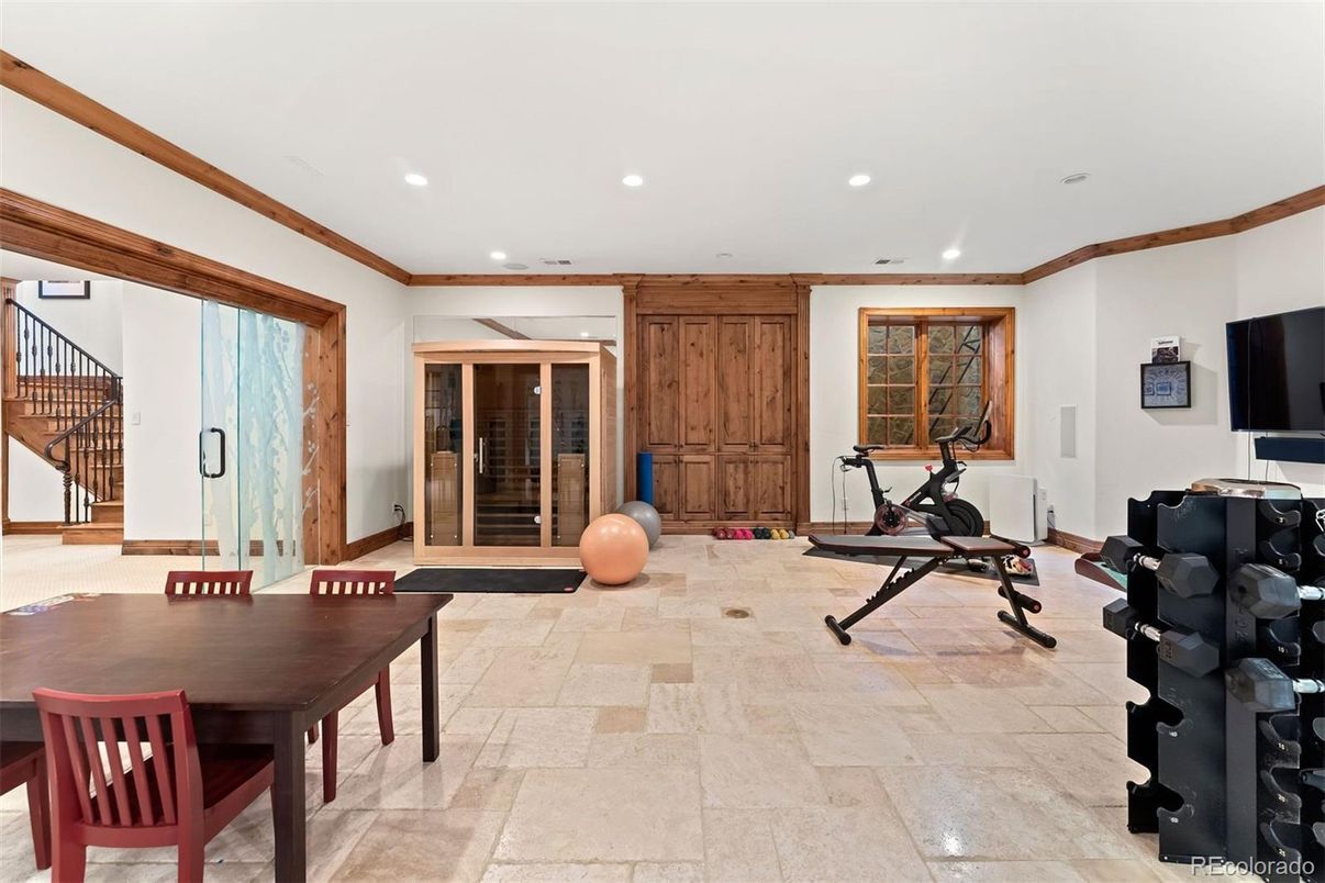 Dining room, Fitness Equipment, Interior, Recessed Lighting