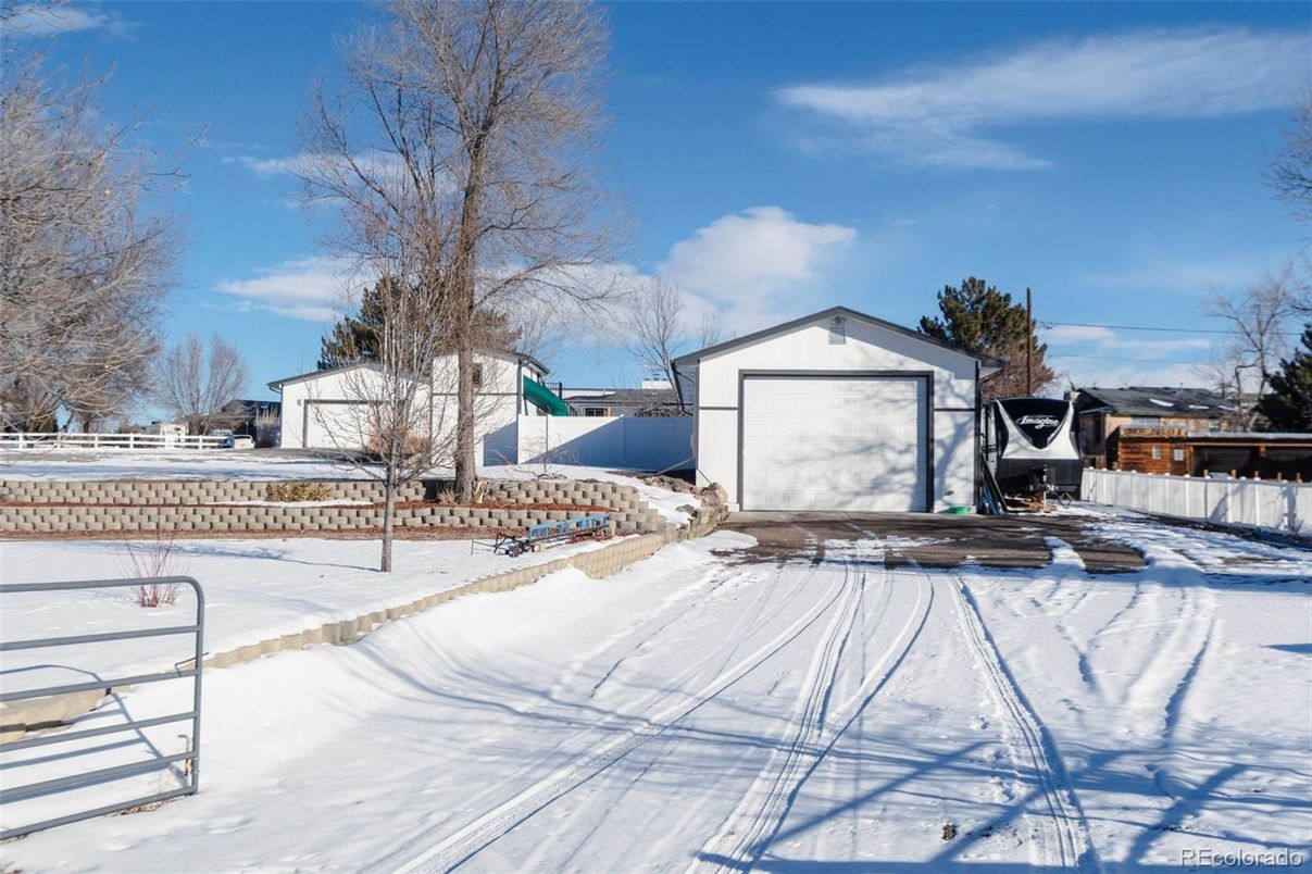Backyard, Detached Garage, Exterior