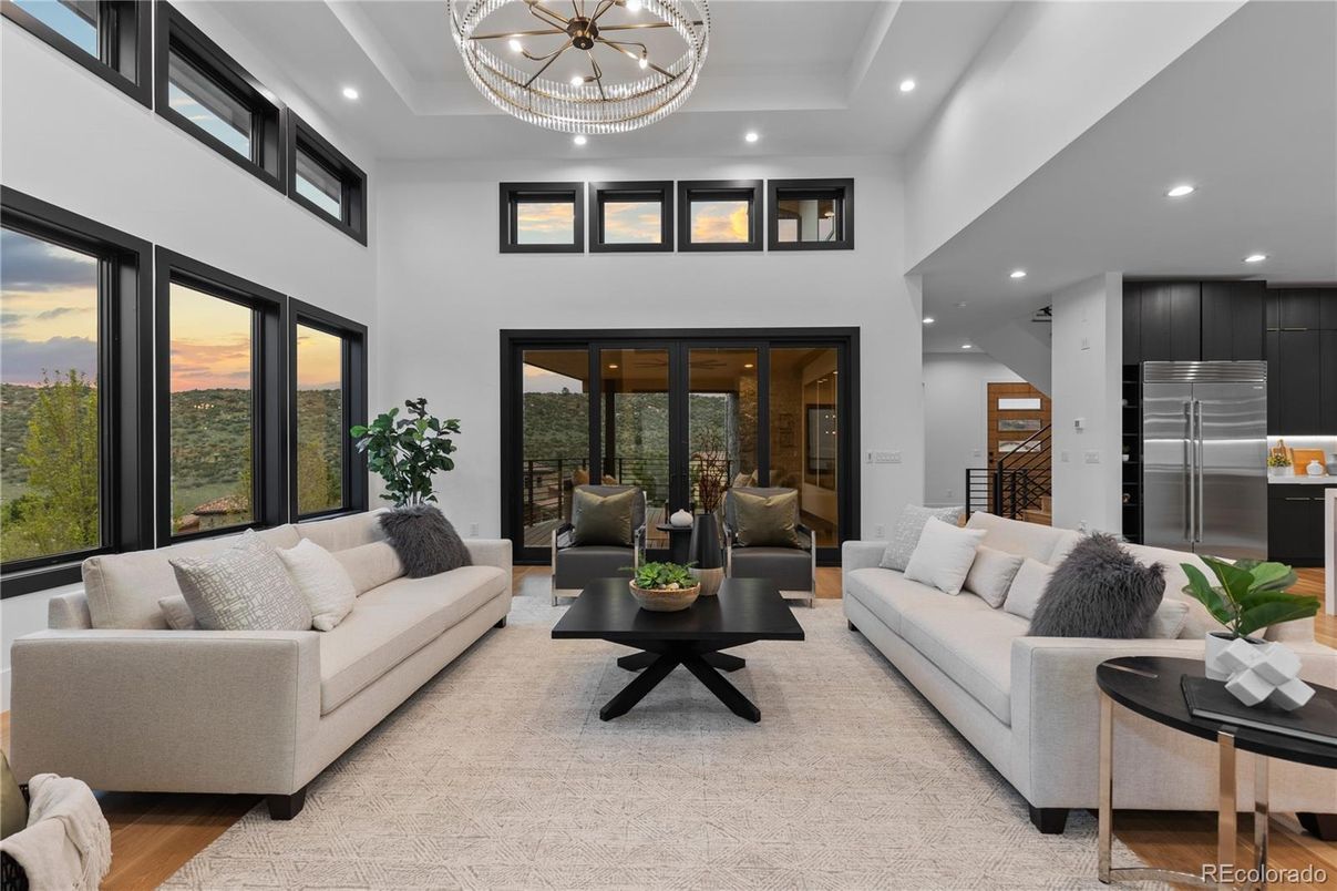 Interior, Living room, Pendant Lights, Recessed Lighting, Stainless Steel Appliances