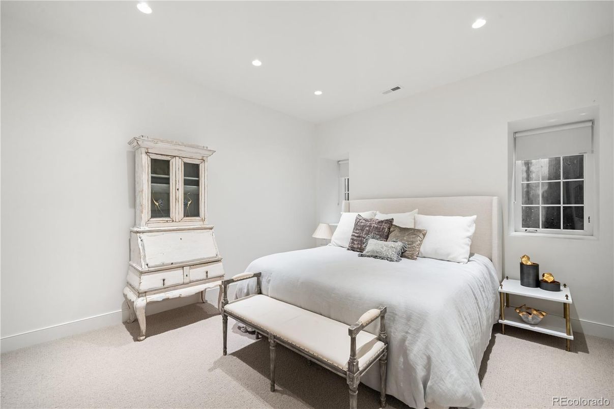 Bedroom, Interior, Recessed Lighting