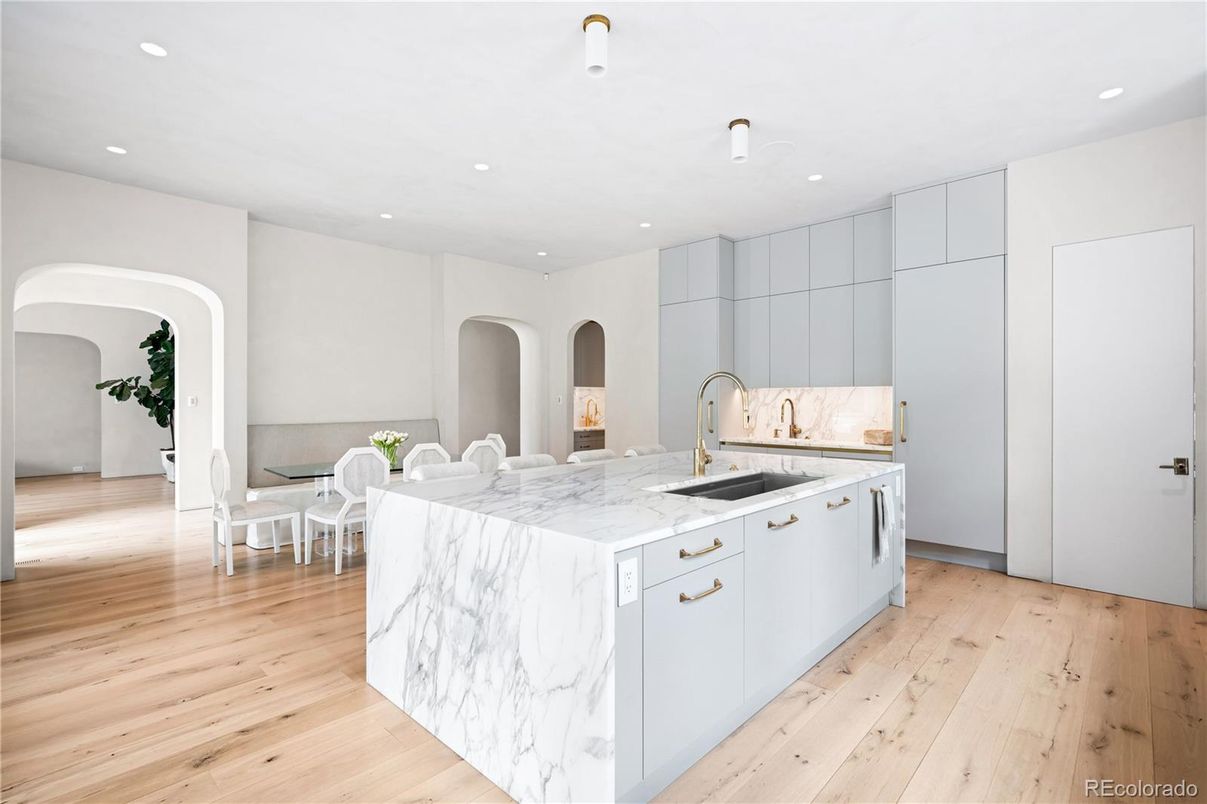 Dining room, Interior, Kitchen, Recessed Lighting, Wood Texture Flooring