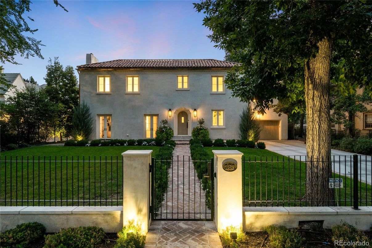 Backyard, Exterior, Facade, Mediterranean