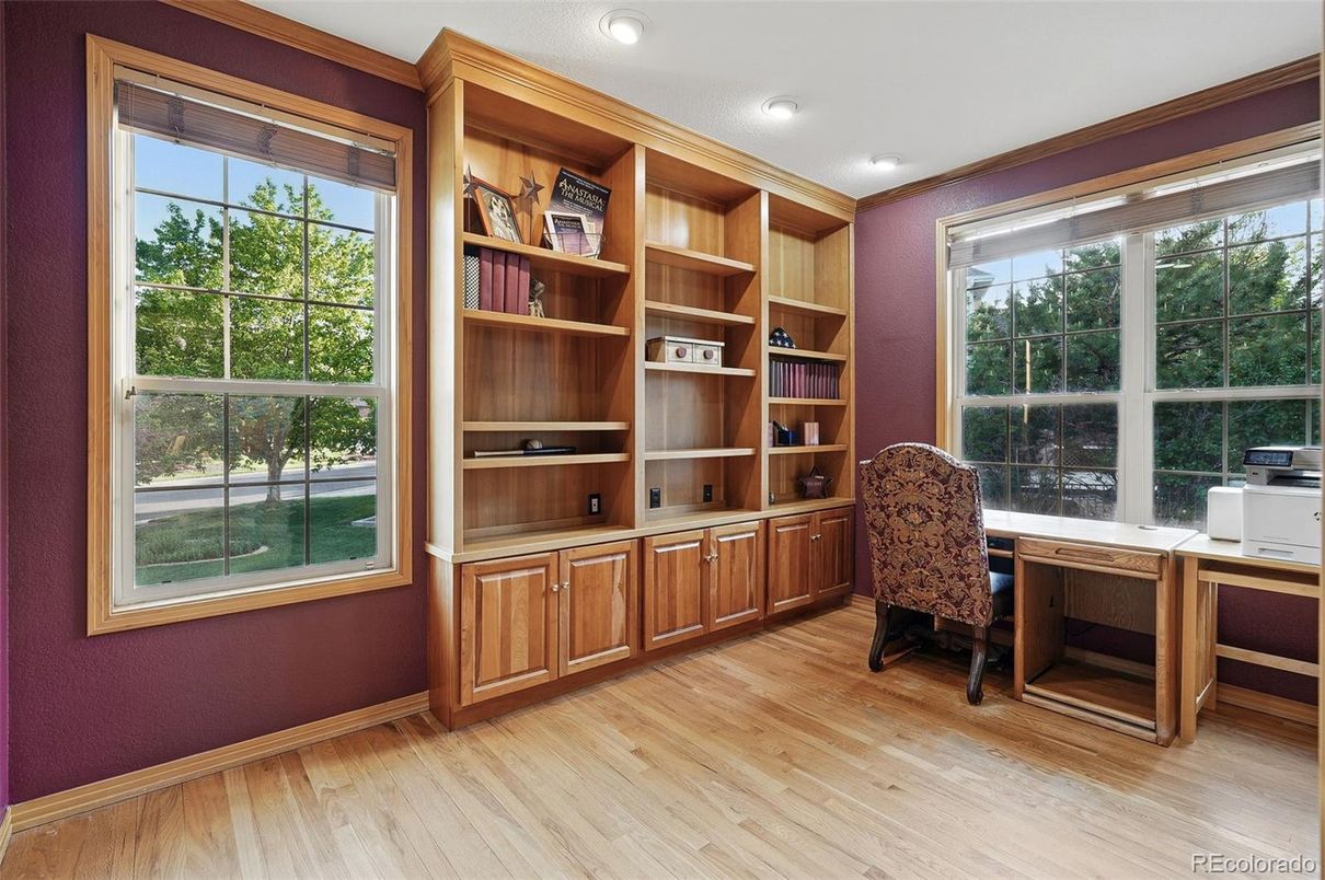 Home Office, Interior, Recessed Lighting, Wood Texture Flooring