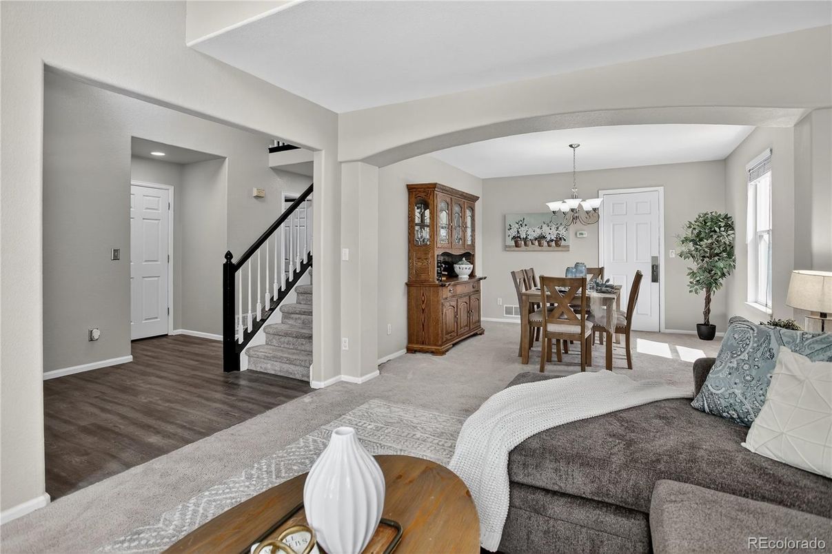 Chandelier, Dining room, Interior, Recessed Lighting, Wood Texture Flooring
