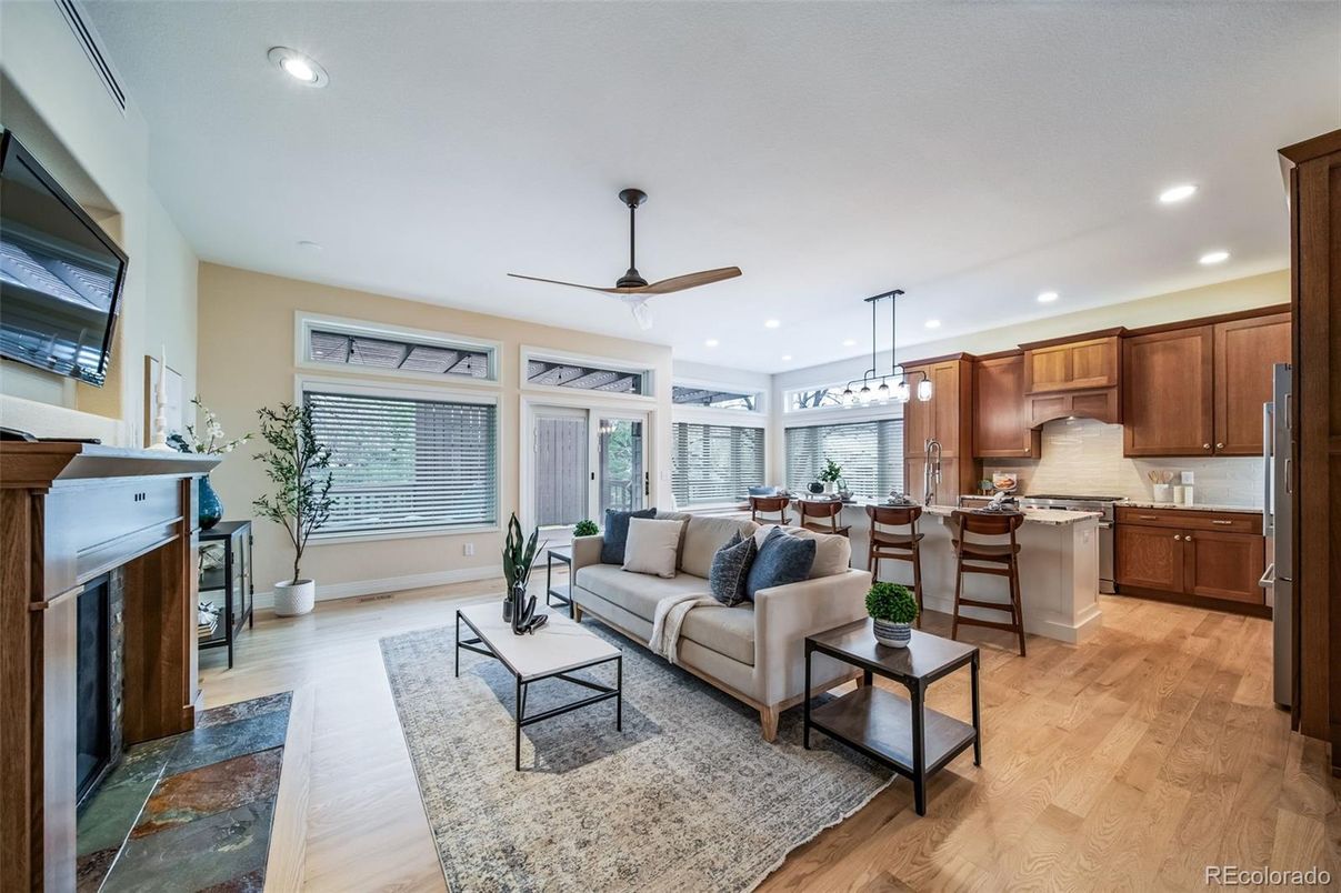 Dining room, Interior, Kitchen, Living room, Pendant Lights, Recessed Lighting, Wood Texture Flooring