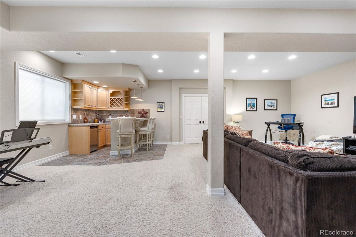 Dining room, Interior, Living room, Recessed Lighting