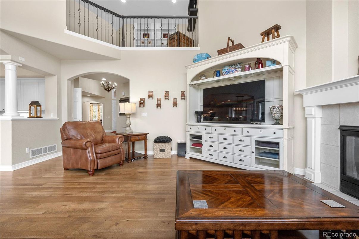 Chandelier, Fireplace, Interior, Wood Texture Flooring