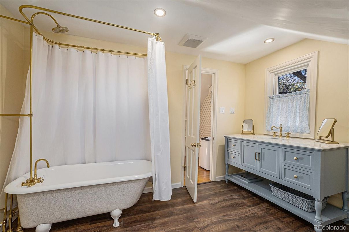 Bathroom, Free Standing Baths, Interior, Recessed Lighting, Wood Texture Flooring