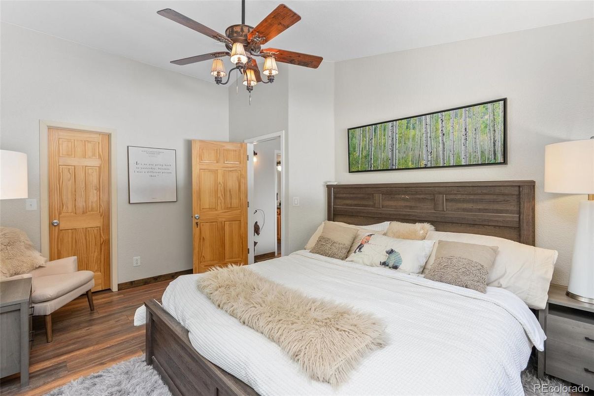 Bedroom, Interior, Wood Texture Flooring