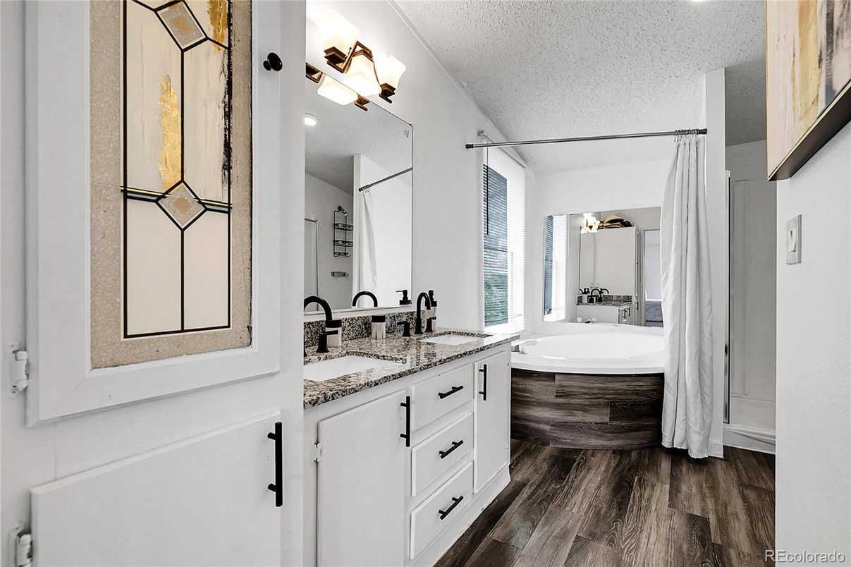 Bathroom, Dual Sink Vanities, Interior, Wood Texture Flooring