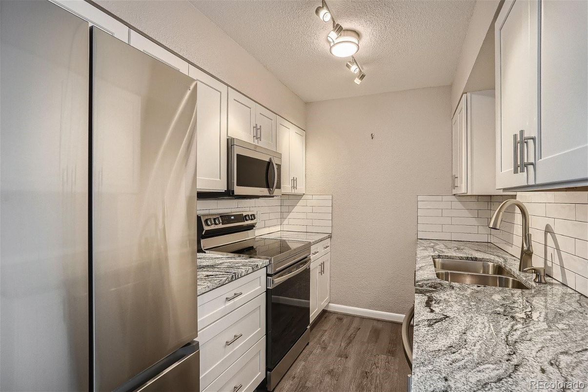 Interior, Kitchen, Stainless Steel Appliances, Wood Texture Flooring