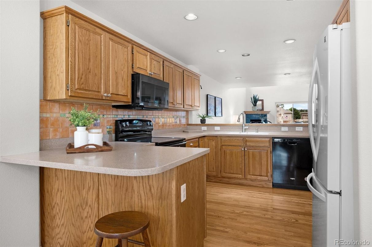 Interior, Kitchen, Recessed Lighting, Wood Texture Flooring