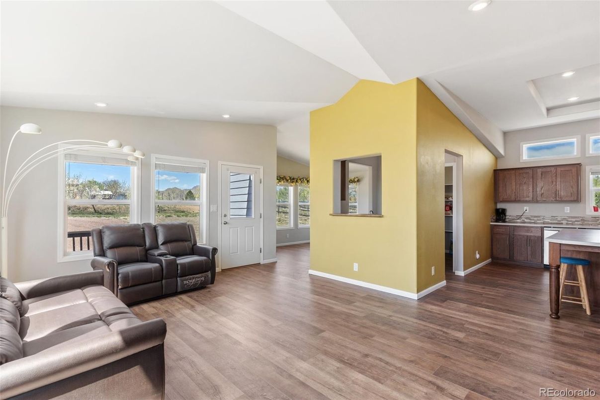 Interior, Kitchen, Living room, Recessed Lighting, Wood Texture Flooring