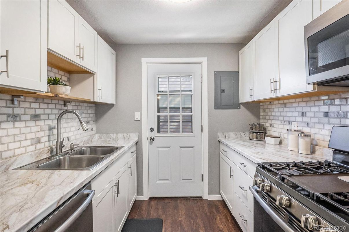 Interior, Kitchen, Stainless Steel Appliances, Wood Texture Flooring
