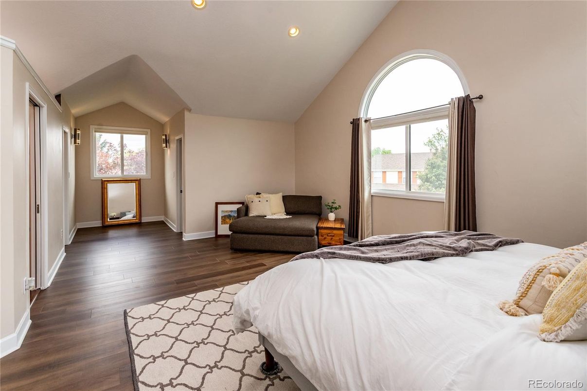 Bedroom, Interior, Recessed Lighting, Wood Texture Flooring