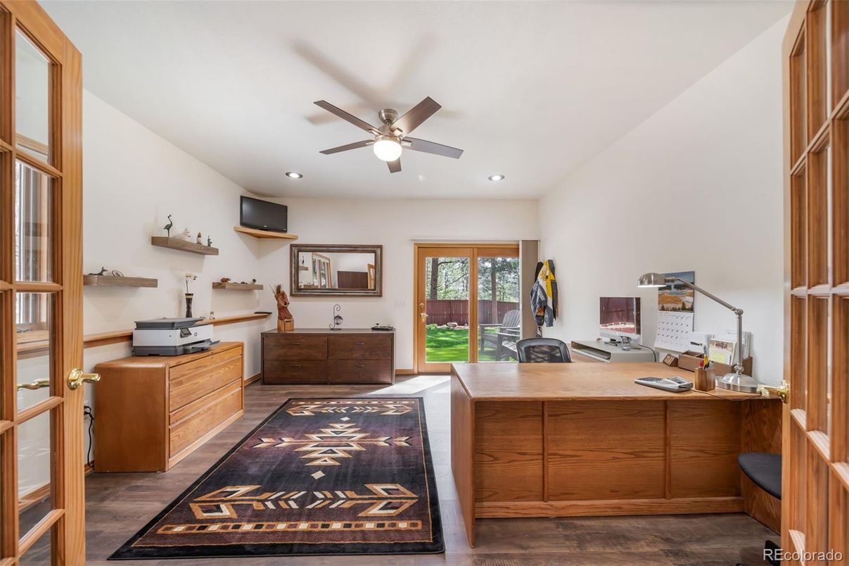 Home Office, Interior, Recessed Lighting, Wood Texture Flooring