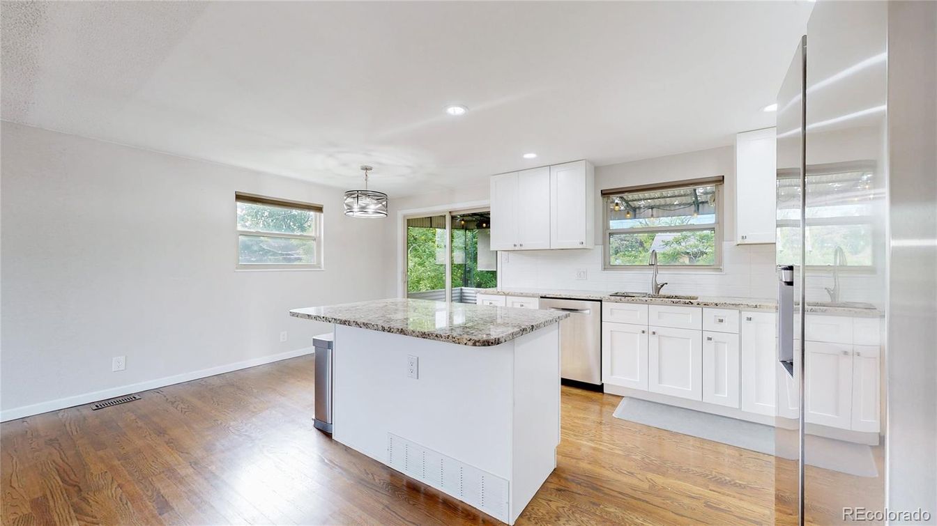 Interior, Kitchen, Pendant Lights, Recessed Lighting, Wood Texture Flooring