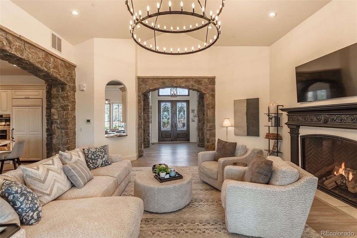 Fireplace, Interior, Living room, Pendant Lights, Recessed Lighting, Wood Texture Flooring