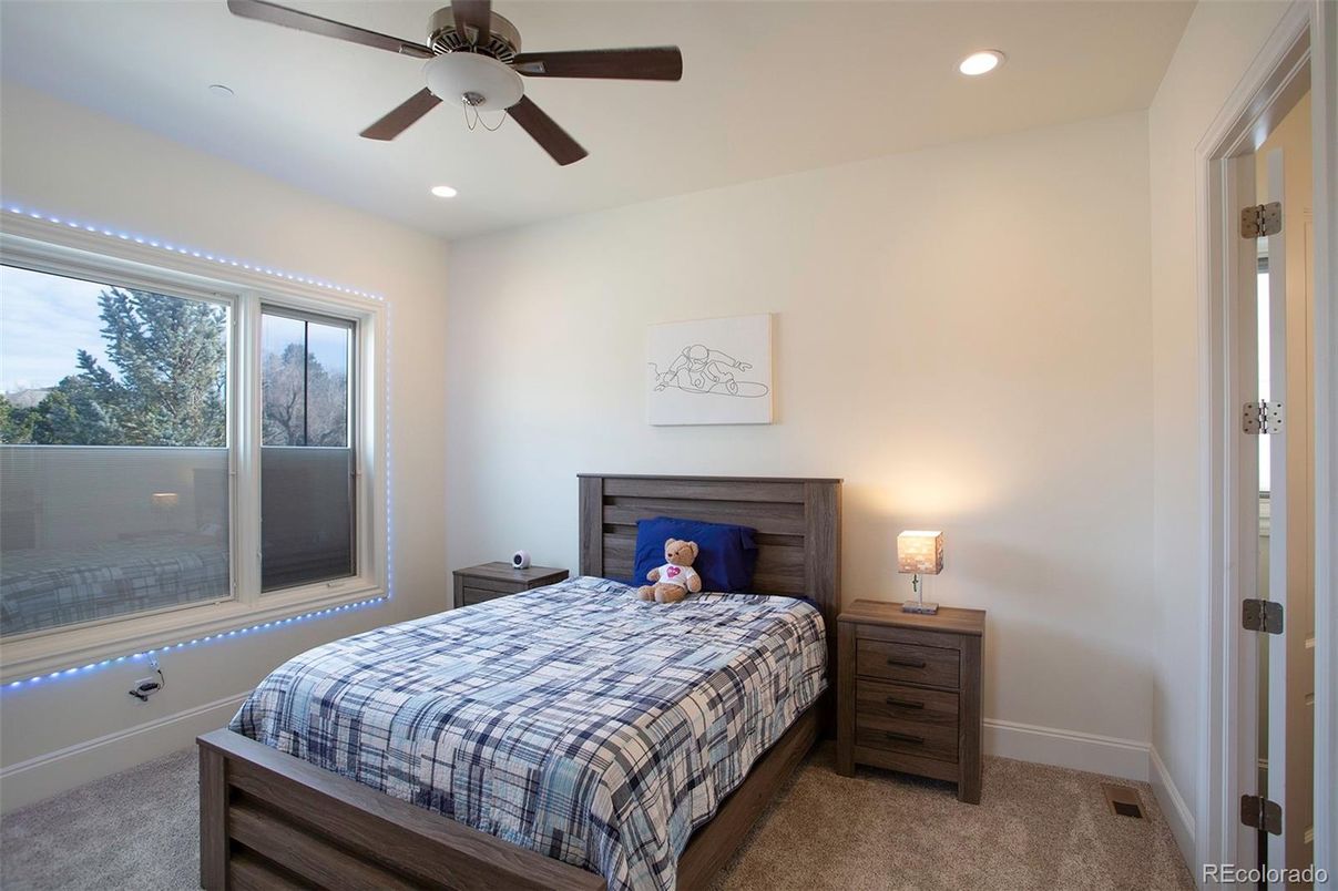 Bedroom, Interior, Recessed Lighting